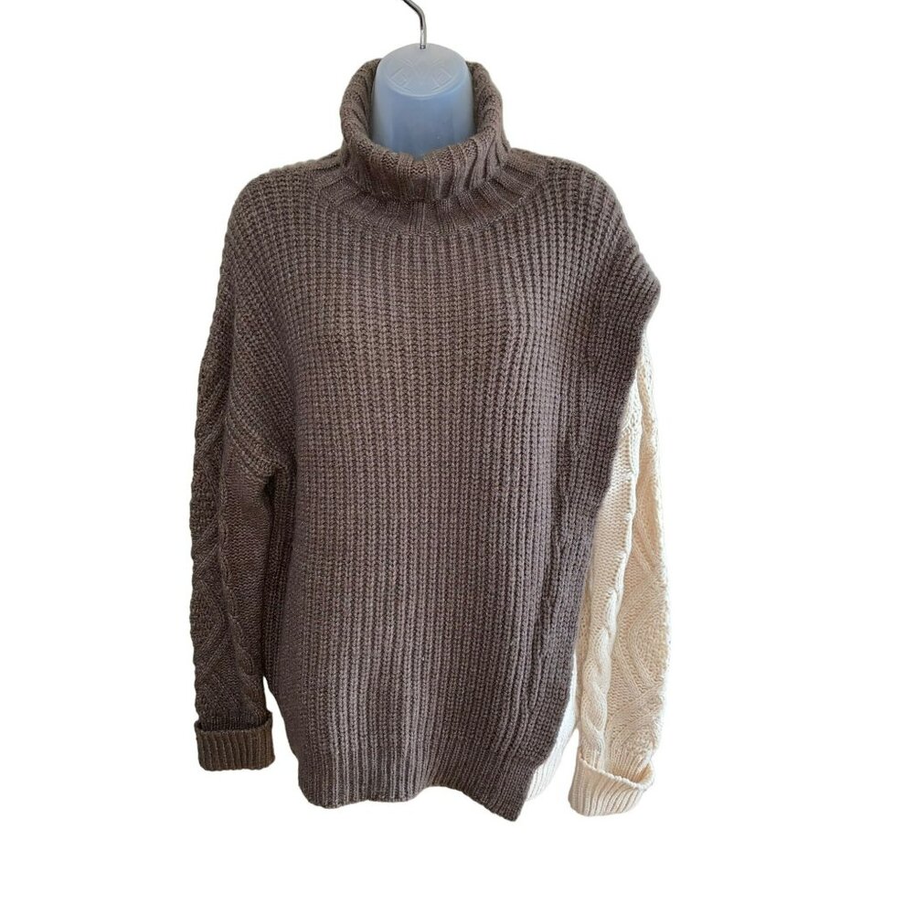 Davi & Dani Two-Tone Chunky Turtleneck Sweater Si… - image 1